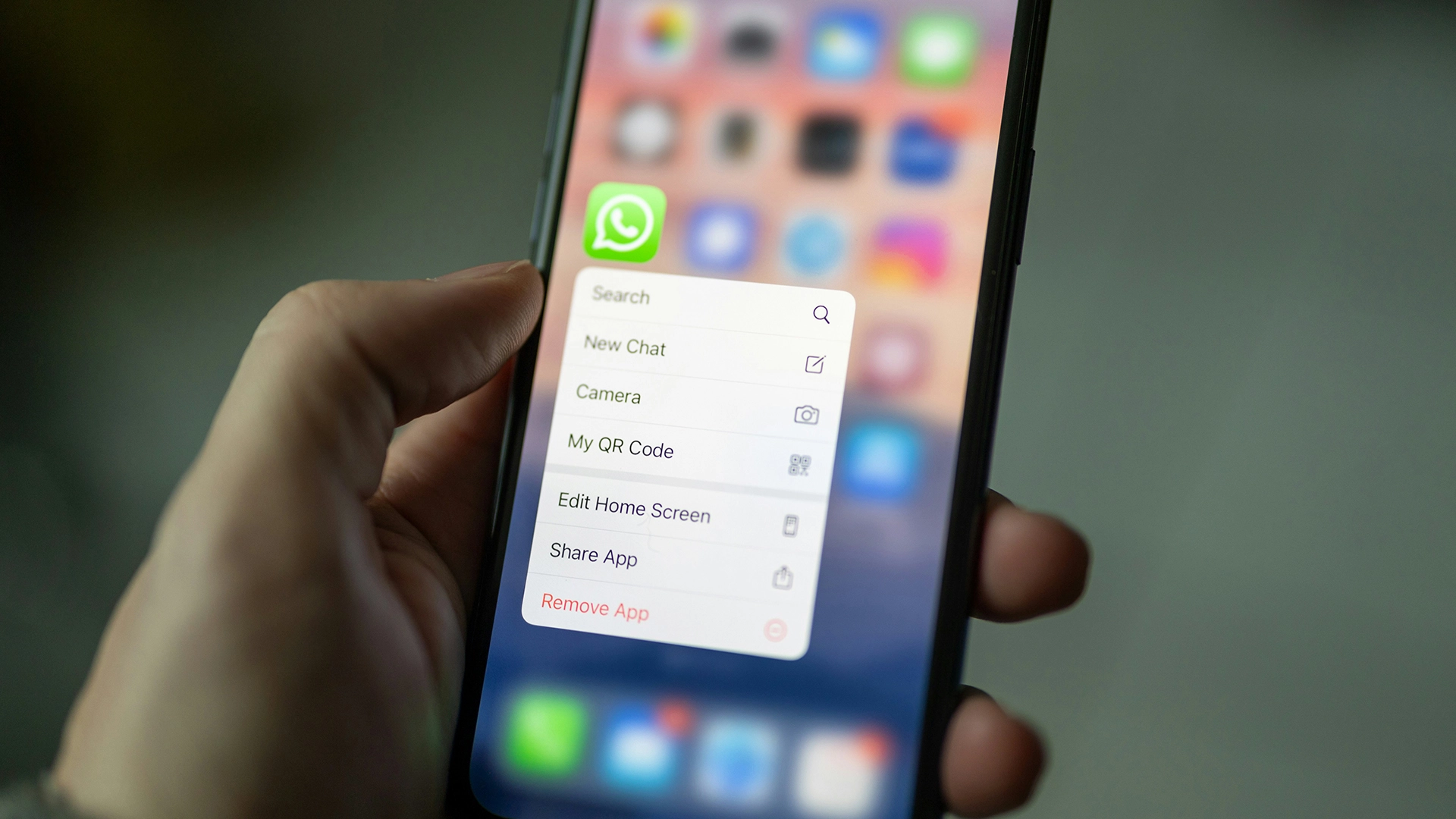 Meta dodaje sažetke na WhatsApp pogonjene umjetnom inteligencijom