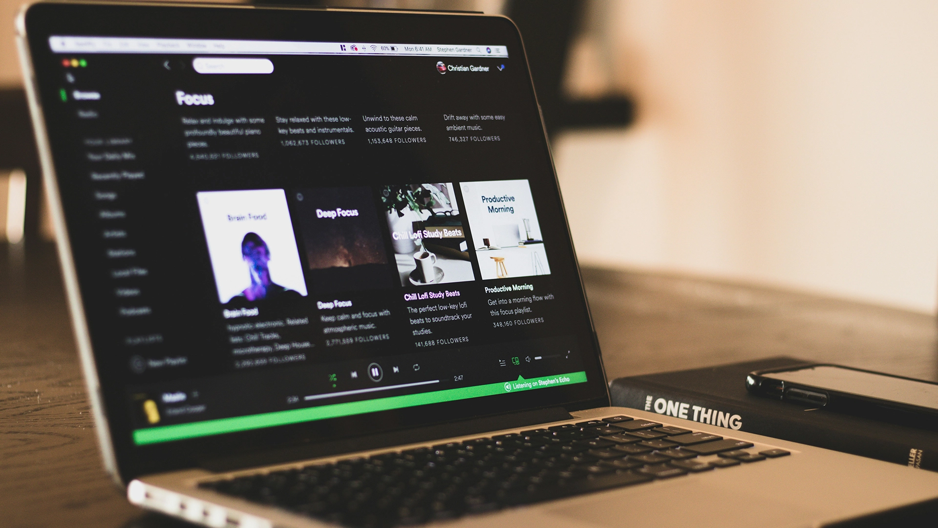 Spotify objavljuje pjesme generirane umjetnom inteligencijom pod imenima preminulih umjetnika bez dozvole